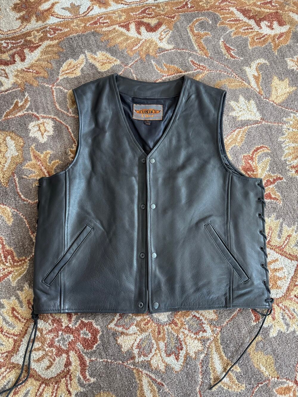 UNIK Premium leather motorcycle vest snap-front style with side laces size XL